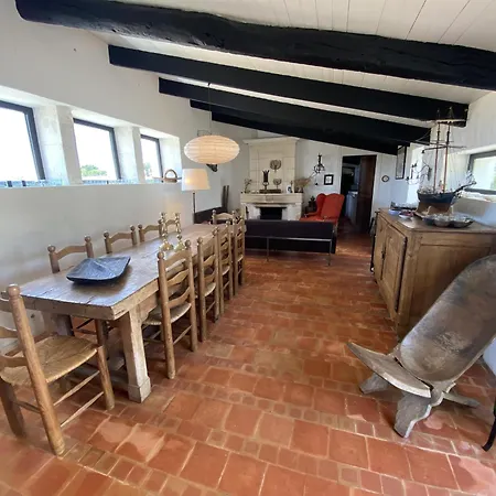 Casa de Férias Le Moulin De La Boire, Exceptionnel Pour 12 Personnes *